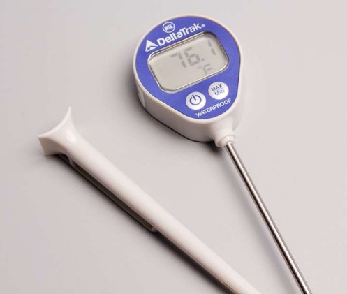 Impermeable de bolsillo -40°C a 155°C  ± 0.5°C Calibración automática Bateria Alcalina Carcasa del cuerpo Plástico ABS Longitud de la sonda 105